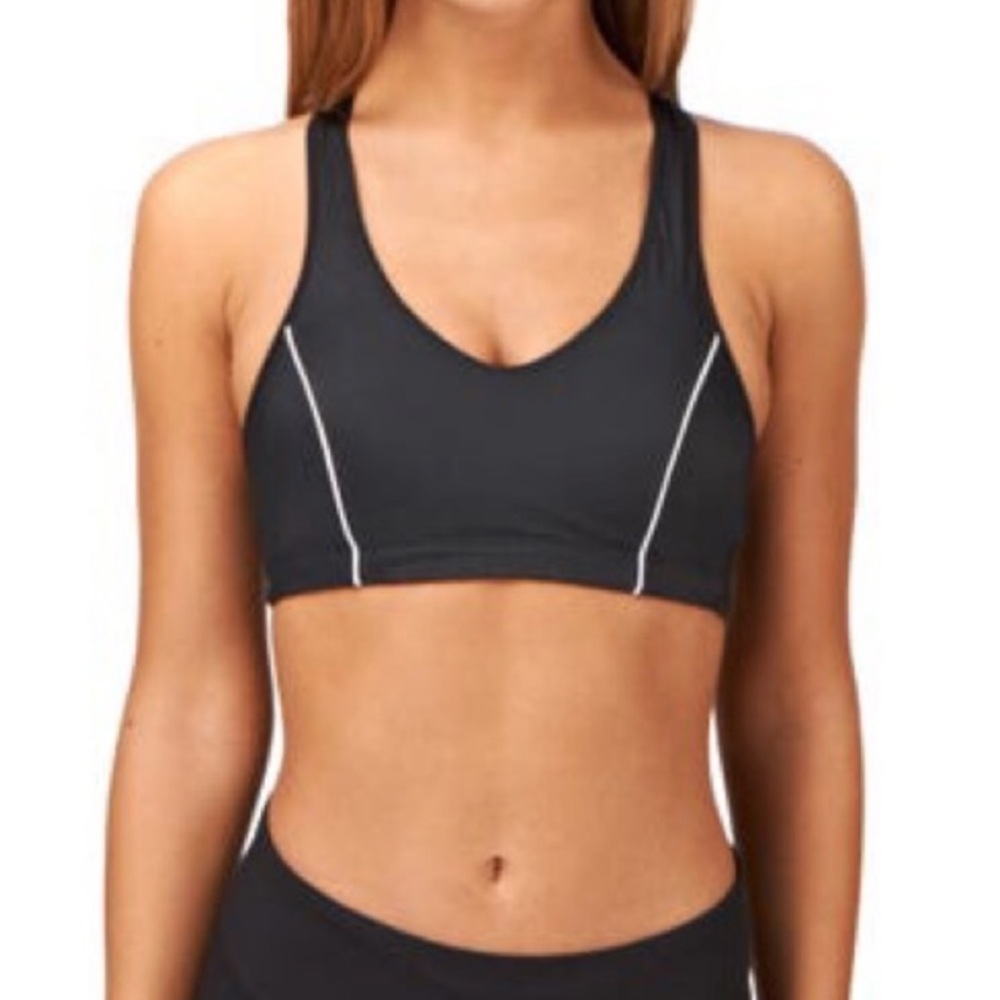 MOVING COMFORT BROOKS Vixen Sports Bra in Black Size Small 32CD-34C